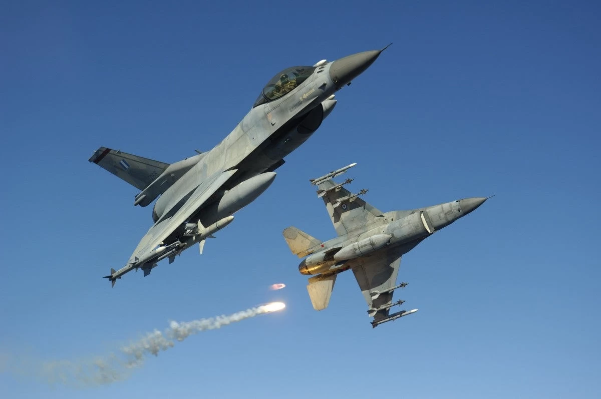 ΕΚΤΑΚΤΗ ΕΙΔΗΣΗ: Υπέρπτηση τουρκικών F-16 στο Καστελόριζο – Μπαράζ προκλήσεων και σήμερα